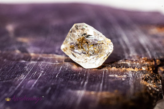 Petroleum Oil in Quartz - Rough Raw Natural