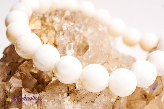 Mother of Pearl Bracelet - 8mm